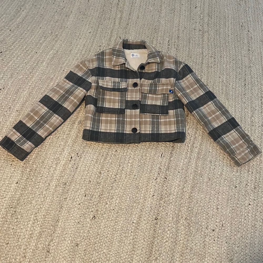 NWOT Hurley Sherpa lined cropped plaid shacket. Size small